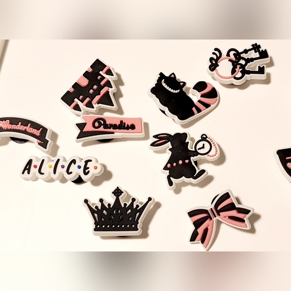 NWT ALICE IN WONDERLAND JIBBITZ FOR CROC'S SHOES! 3 CHOICE GROUPS! - Picture 3 of 15